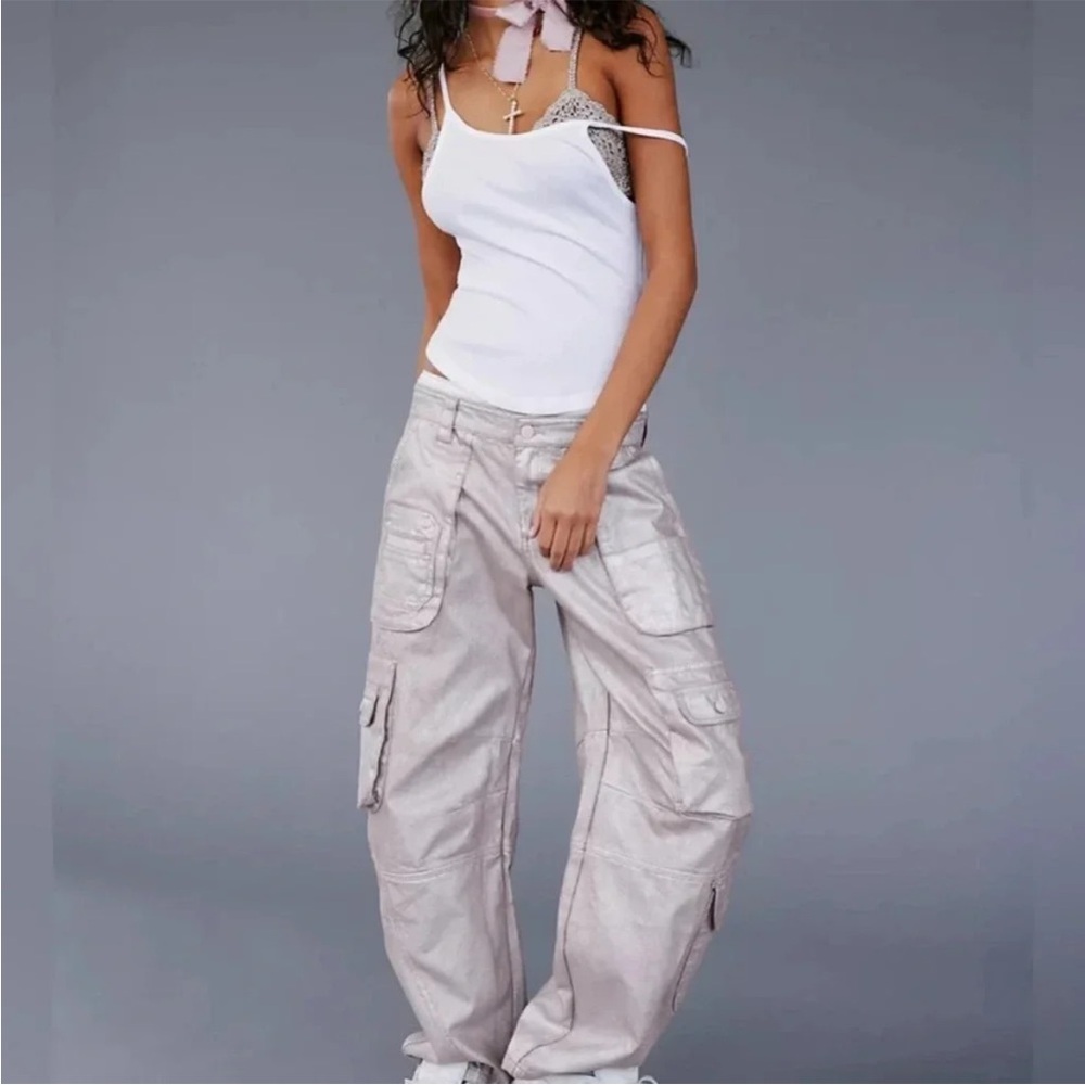 Free People barrel cargo Pants NWT!!!